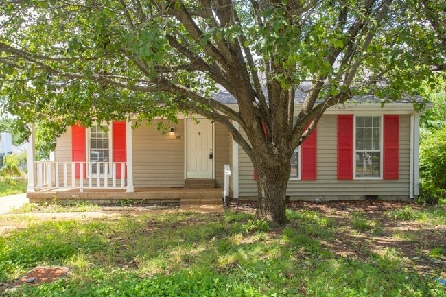 property at 3104 Kinwood Dr