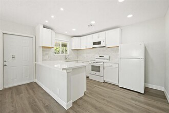 1244 NW 2nd Ave, Unit 0 in Fort Lauderdale, FL - Foto de edificio - Building Photo