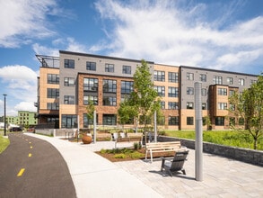 112 Garden St in South Burlington, VT - Building Photo - Building Photo