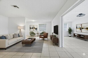 10151 NW 35th St, Unit 2-A in Coral Springs, FL - Building Photo