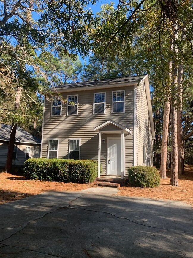 135 Charter Dr in Wilmington, NC - Building Photo - Building Photo