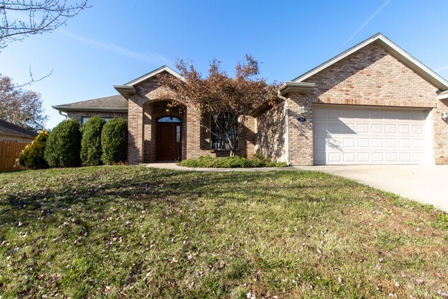 2107 Tadley St in Columbia, MO - Building Photo - Building Photo