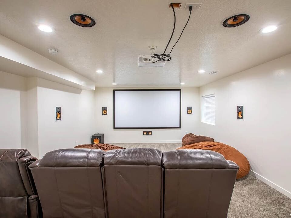 87 E 460 N, Unit Downstairs Bedroom 1 in Vineyard, UT - Building Photo