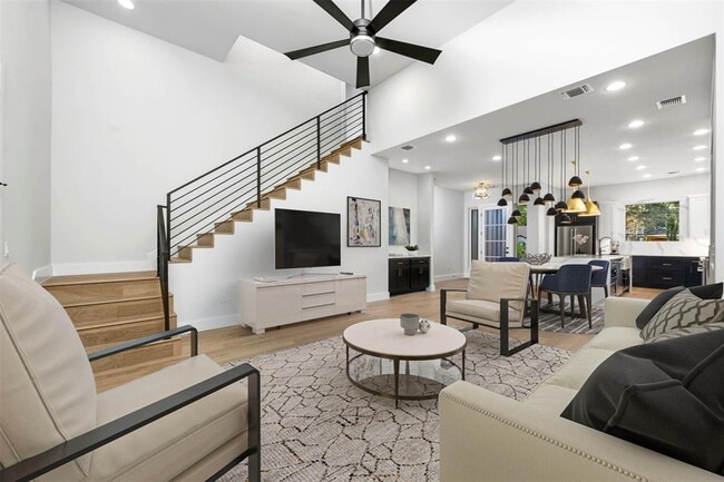 407 El Paso St in Austin, TX - Building Photo - Building Photo