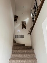 111 Gravel Hollow Dr in Bozeman, MT - Foto de edificio - Building Photo