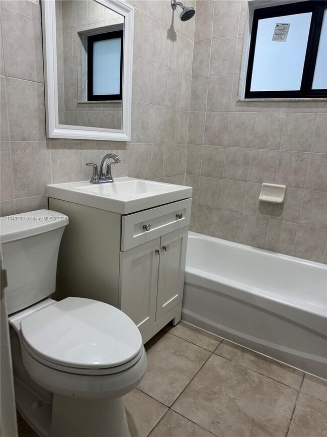 950 E 2nd St in Hialeah, FL - Building Photo - Building Photo