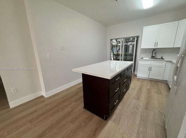 5630 NW 114th Path, Unit 106 in Doral, FL - Building Photo - Building Photo