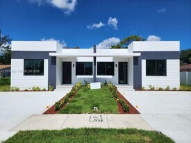 16002 NW 38th Pl in Miami Gardens, FL - Building Photo