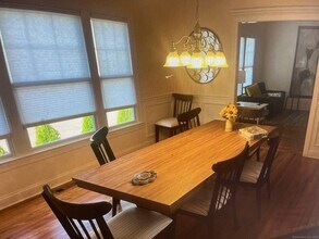 876 Oldfield Road in Fairfield, CT - Building Photo - Building Photo