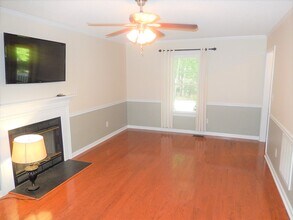 321 Amherst Creek Dr in Wake Forest, NC - Building Photo - Building Photo