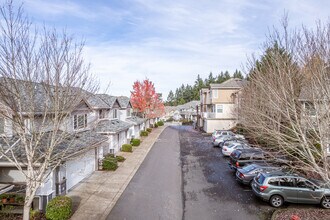 Canterbury Heights Condos in Portland, OR - Foto de edificio - Building Photo