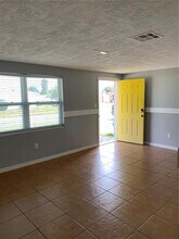 2215 Pamela Dr in Holiday, FL - Building Photo - Building Photo