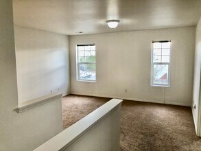 1552 SE Ripplewood Ave in Hillsboro, OR - Building Photo - Building Photo