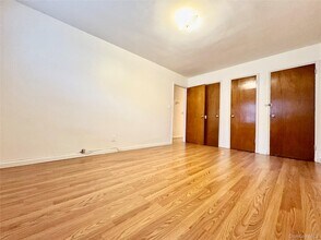 25-40-40 77th St in Queens, NY - Building Photo - Building Photo