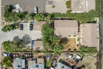 2014 E Sweetwater in Phoenix, AZ - Foto de edificio - Building Photo