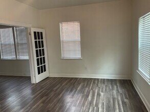 315 Andrews St in San Antonio, TX - Building Photo - Building Photo