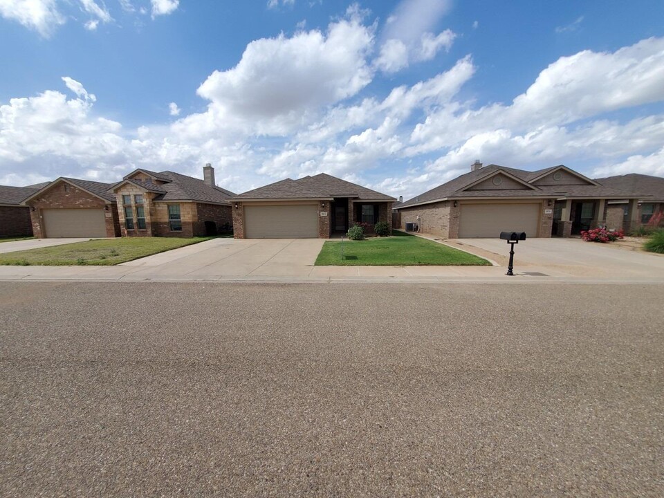 5602 111th St in Lubbock, TX - Building Photo