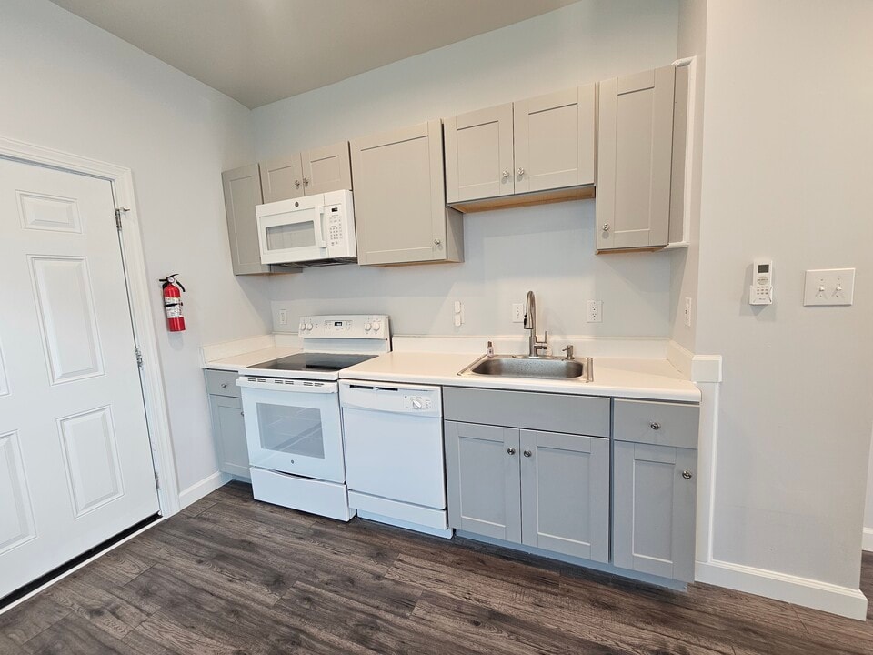 31 E Howard St, Unit 31 E Howard St in Hampton, VA - Foto de edificio