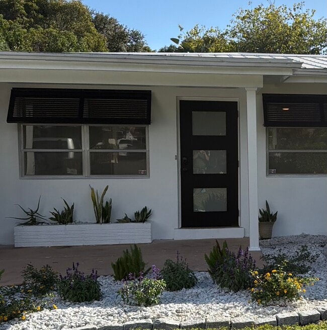 1184 Milano Dr in Naples, FL - Building Photo - Building Photo