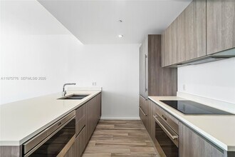 801 S Miami Ave in Miami, FL - Building Photo - Building Photo