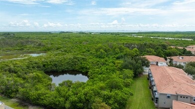 277 Valencia Cir in St. Petersburg, FL - Building Photo - Building Photo