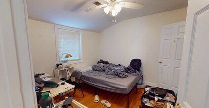 172 Fuller St, Unit 3 in Brookline, MA - Foto de edificio - Building Photo