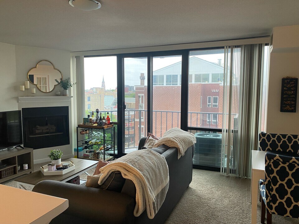 1309 N Wells St in Chicago, IL - Building Photo