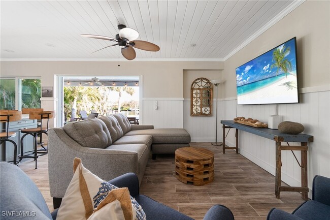 property at 27809 Kings Kew