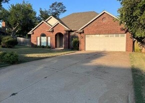 1409 Carrick Ct in Edmond, OK - Building Photo