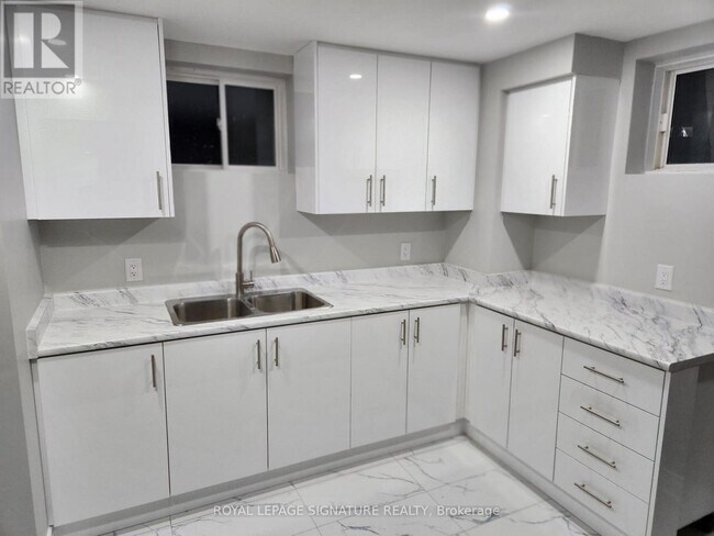 103 Dolobram Trl in Brampton, ON - Building Photo - Building Photo