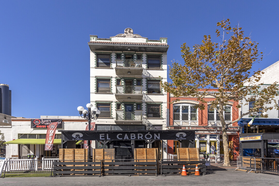 The Lincoln Hotel in San Diego, CA - Building Photo