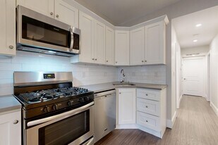 145 Cottage St in Boston, MA - Building Photo