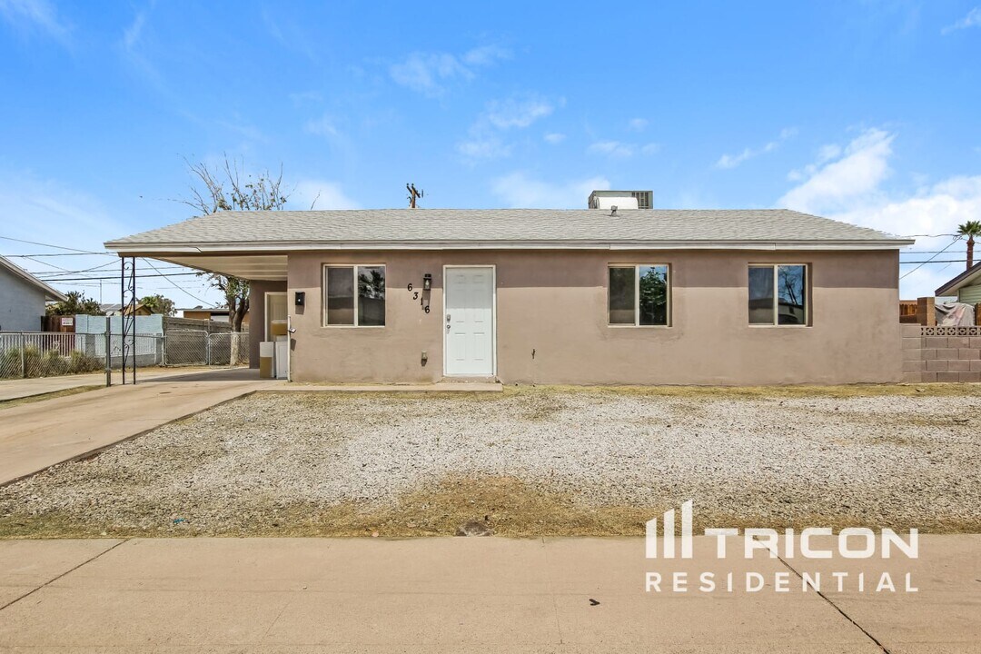 6316 W Cavalier Dr in Glendale, AZ - Building Photo