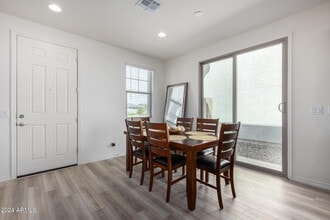 1280 W Sparrow Dr in Queen Creek, AZ - Building Photo - Building Photo