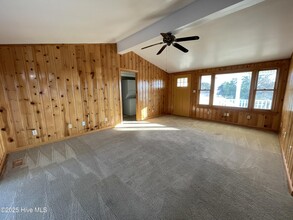 114 Palmetto Dr in Cedar Point, NC - Building Photo - Building Photo
