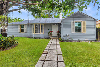 335 Monroe Dr in West Palm Beach, FL - Building Photo - Building Photo