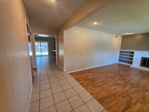 1609 Barkwood Dr in Modesto, CA - Building Photo - Building Photo