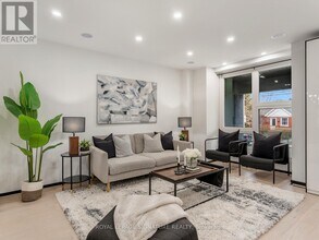 186 Oak Park Ave in Toronto, ON - Building Photo - Building Photo