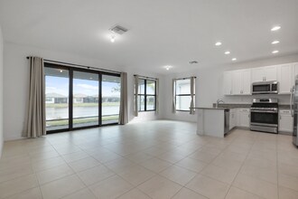12535 SW Blue Mangrove Pkwy in Port St. Lucie, FL - Building Photo - Building Photo