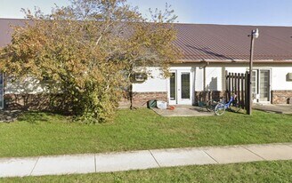 700 W Main St in Redkey, IN - Building Photo