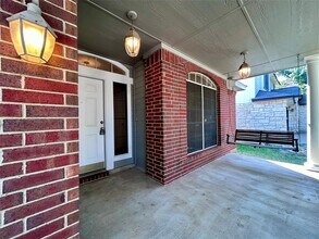 716 Leann Ln in Cedar Park, TX - Foto de edificio - Building Photo