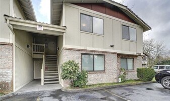 19822 Military Rd S in Seatac, WA - Building Photo