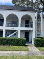 708 Oakgrove Dr in Brandon, FL - Building Photo