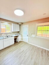 5280 Alter Rd in Detroit, MI - Building Photo - Building Photo