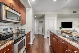 565 Peachtree St NE in Atlanta, GA - Building Photo - Building Photo