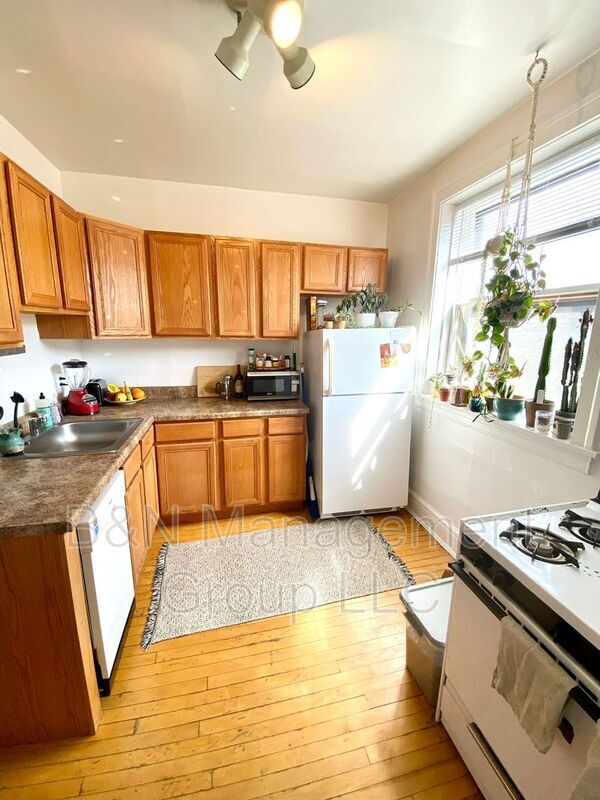 1731 W Ainslie St in Chicago, IL - Building Photo - Building Photo