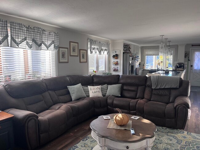 60 Wellington Village Dr in Bristol, NH - Building Photo - Building Photo