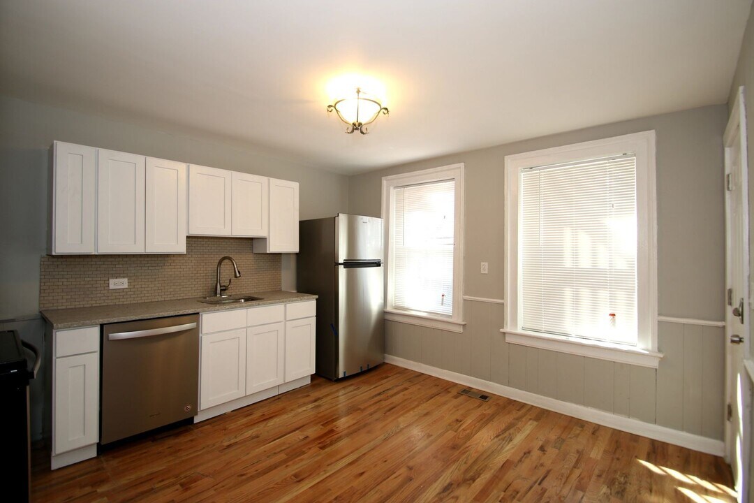 42 Walnut St in New Haven, CT - Building Photo