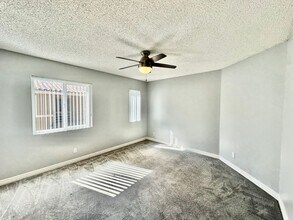 7455 Charmant Dr in San Diego, CA - Building Photo - Building Photo