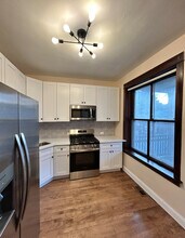 4040 N Lavergne Ave in Chicago, IL - Building Photo - Building Photo